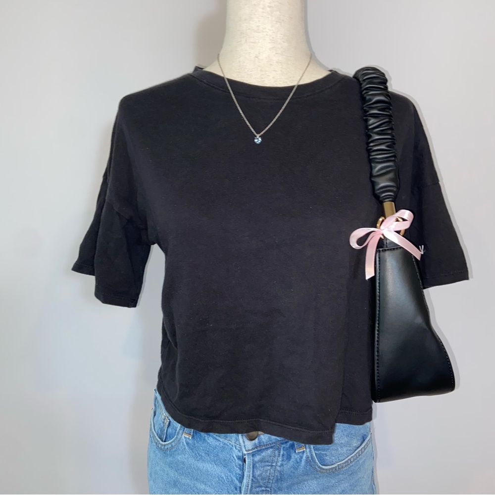 Forever 21 Black Basics Flowy Women's T Shirt Top size Small 100% cotton